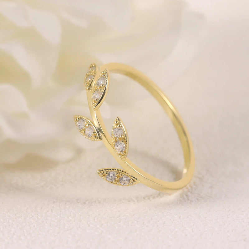 14K Gold Leaves Branch Band Art Nouveau Moissanite Ring