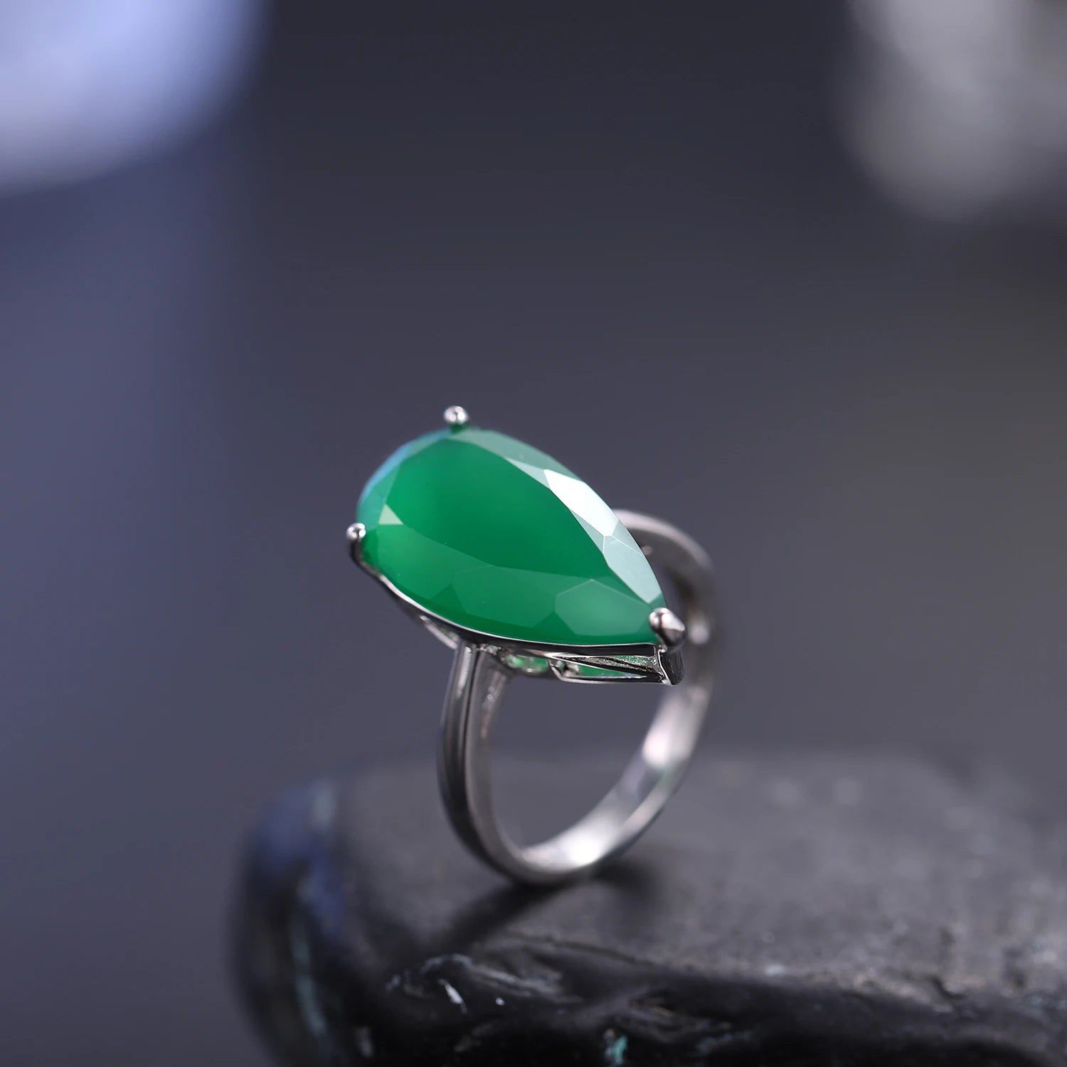 925 Sterling Silver Handmade Ring 7.89Ct Green Agate