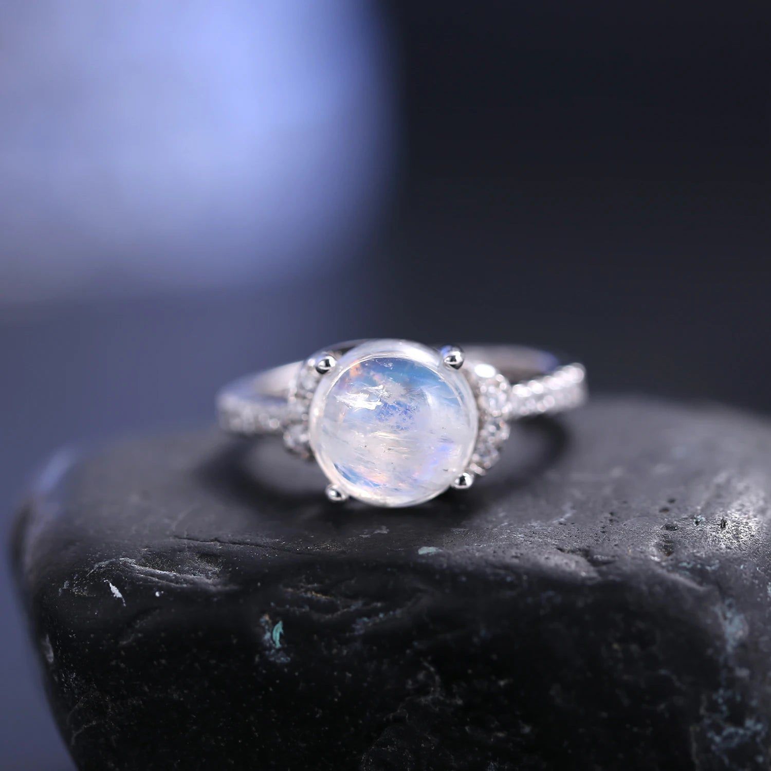 9mm Round Natural Milky Blue Moonstone Ring in 925 Silver