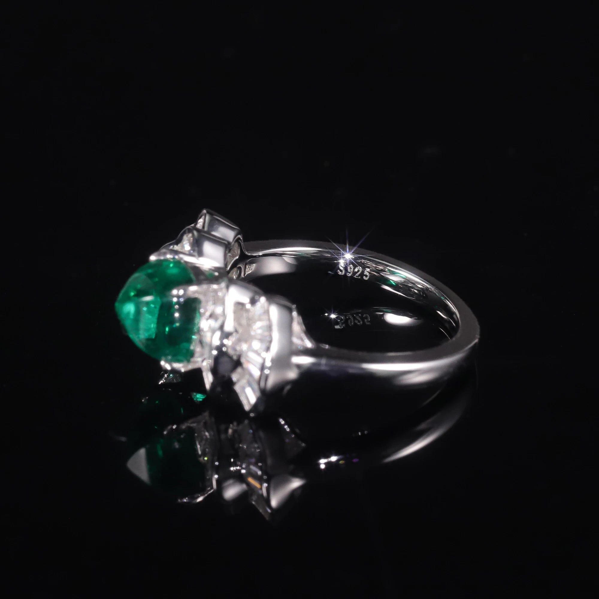 Art Deco Created Emerald Vintage Style Ring 925 Silver Women