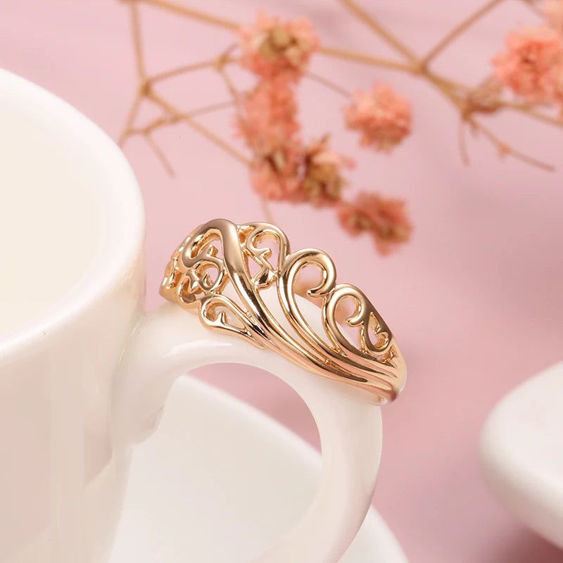 Bohemian Elegance: 2020 Rose Gold Hollow Flower Cocktail Ring with Zirconia