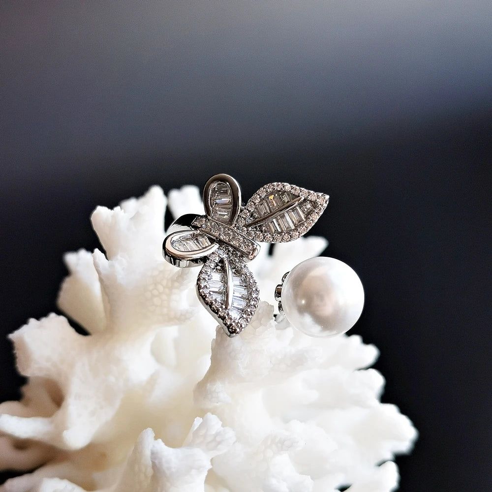 Charming Butterfly Pearl and Zirconia Cocktail Ring