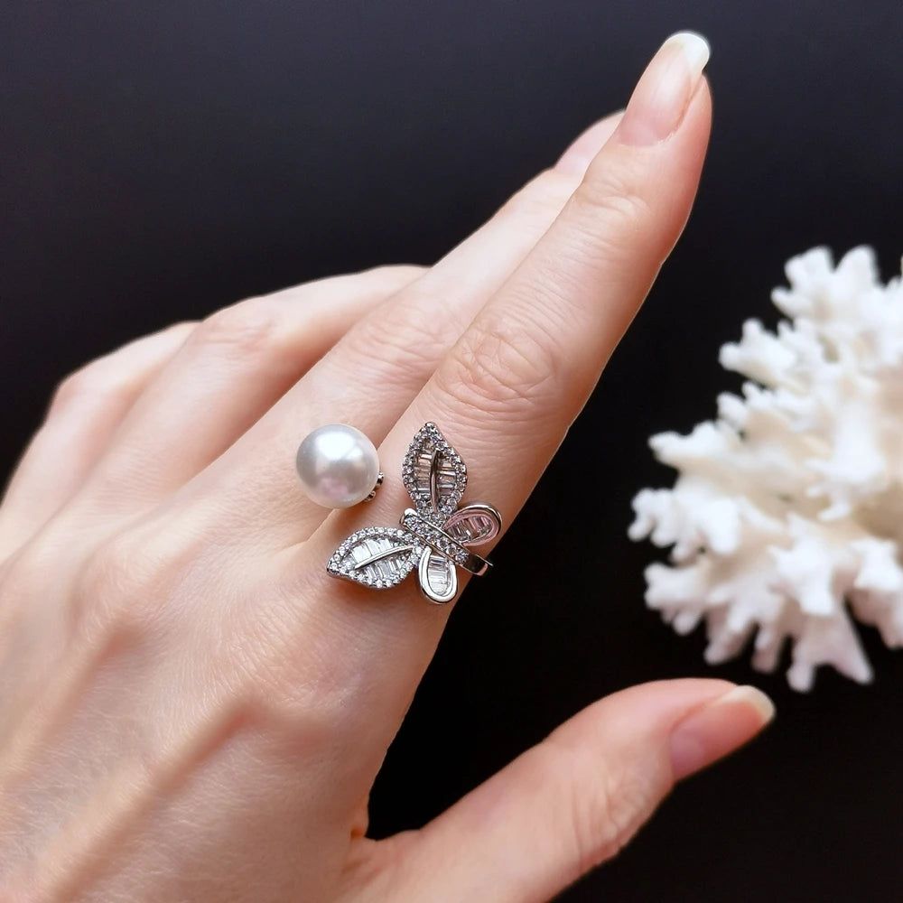 Charming Butterfly Pearl and Zirconia Cocktail Ring