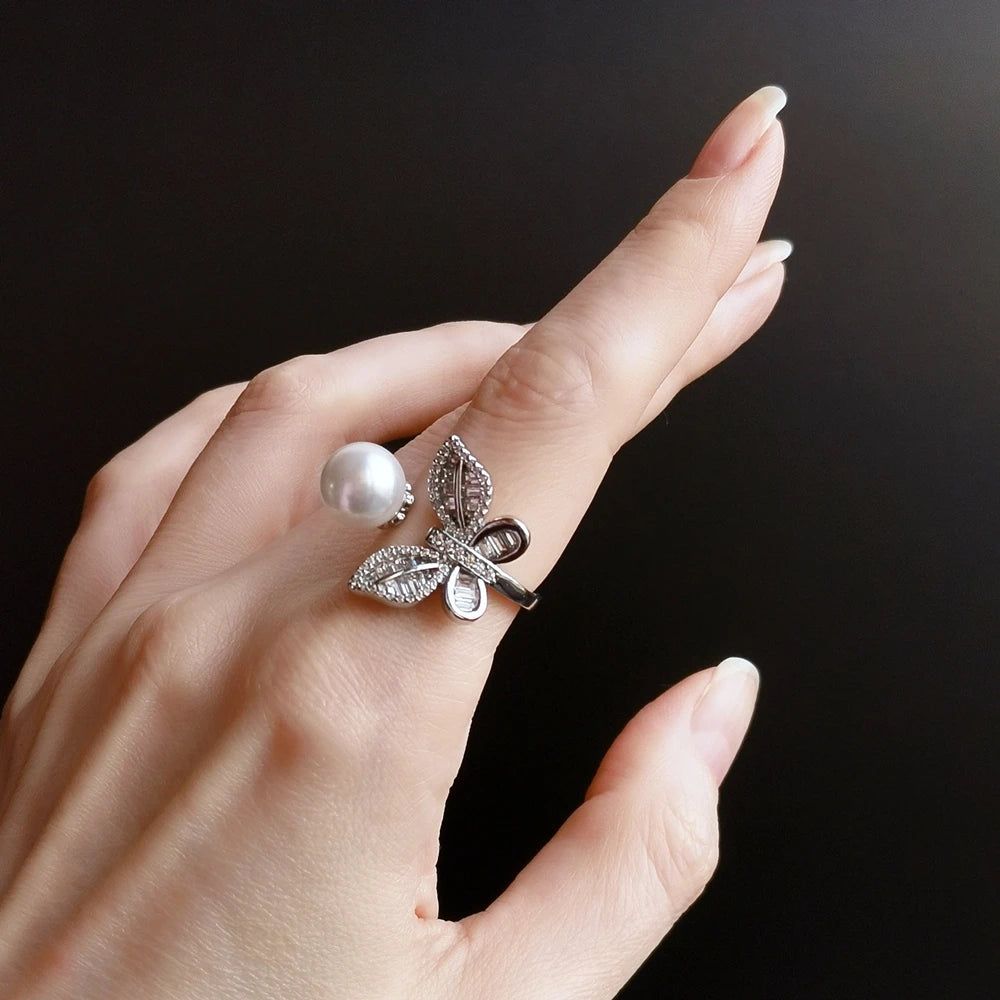 Charming Butterfly Pearl and Zirconia Cocktail Ring