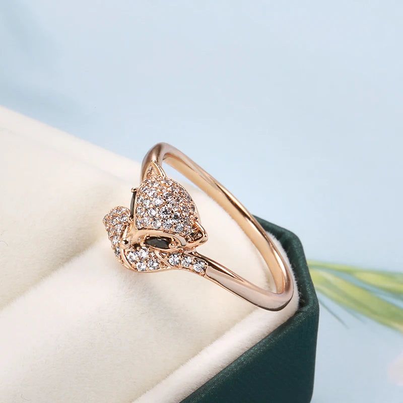 Charming Rose Gold Fox Ring with Black Natural Zircon - Vintage Animal-Inspired Fashion Jewelry