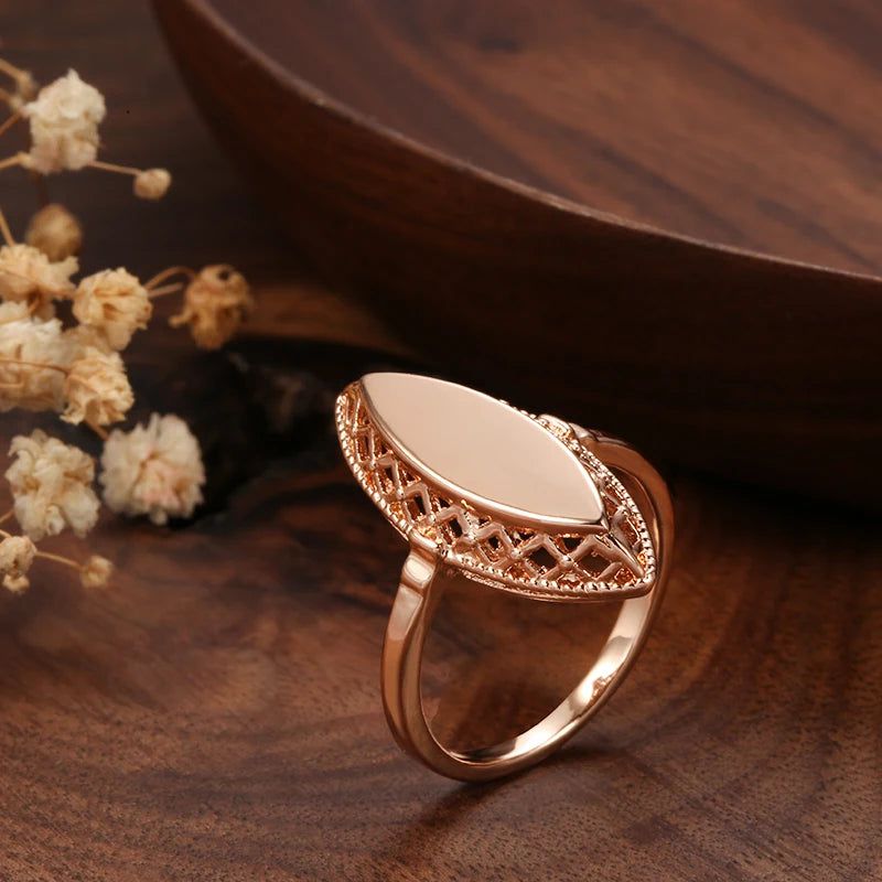 Chic 585 Rose Gold Weaving Rhombus Cocktail Ring for Elegant Occasions