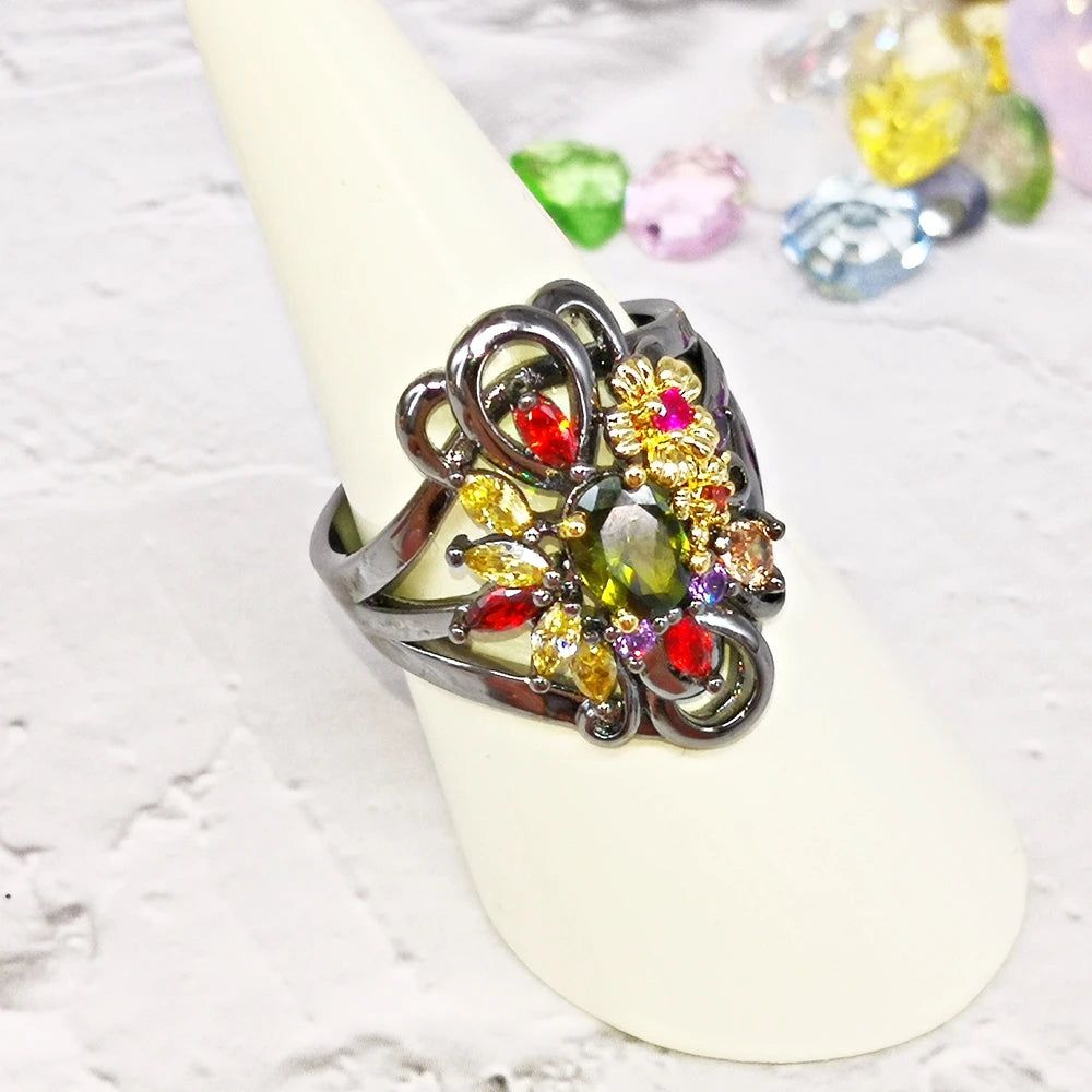 Chic Neo-Gothic Cocktail Ring with Vibrant Zirconia in Black Gold