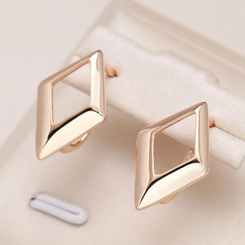 Chic Rhombus Dangle Earrings in 585 Rose Gold - Elegant High-Quality Jewelry