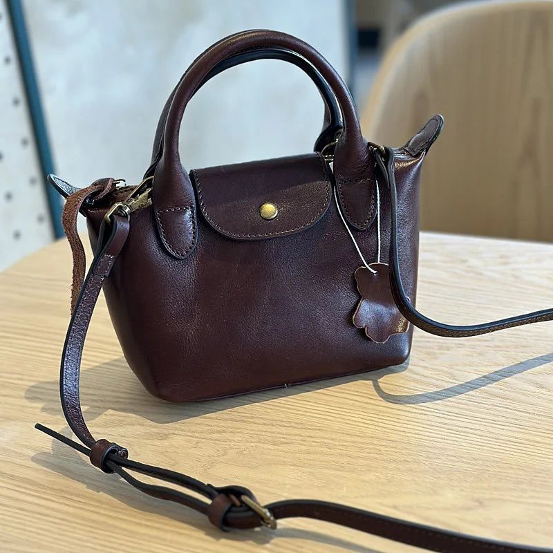 Chic Soft Leather Shoulder Bag for Women - Stylish Solid Color Handbag