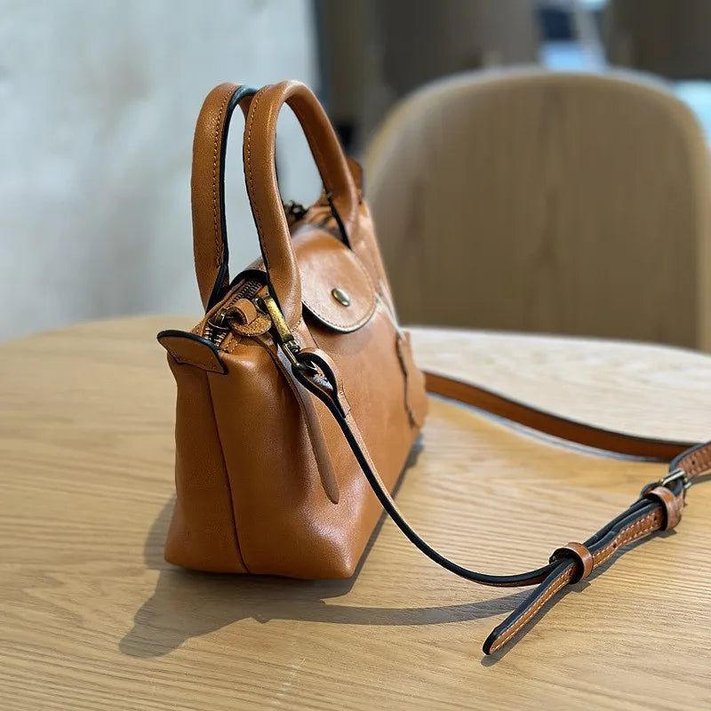 Chic Soft Leather Shoulder Bag for Women - Stylish Solid Color Handbag