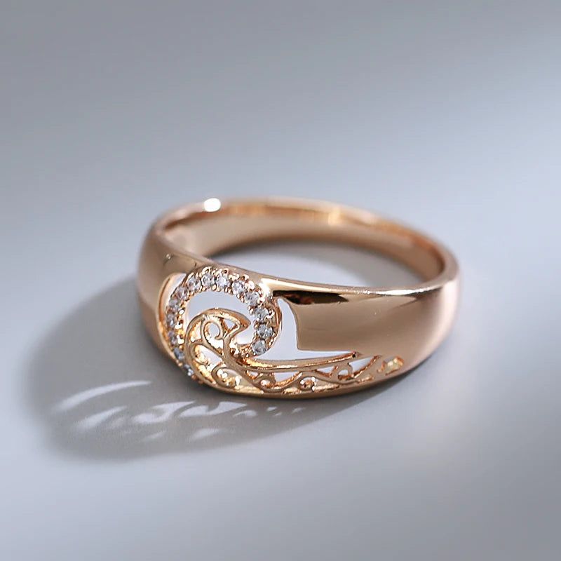 Chic Vintage Geometric Hollow Pattern Ring in 585 Rose Gold with Natural Zircon