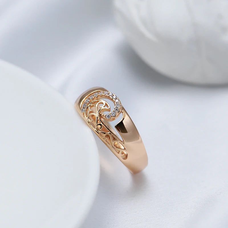 Chic Vintage Geometric Hollow Pattern Ring in 585 Rose Gold with Natural Zircon