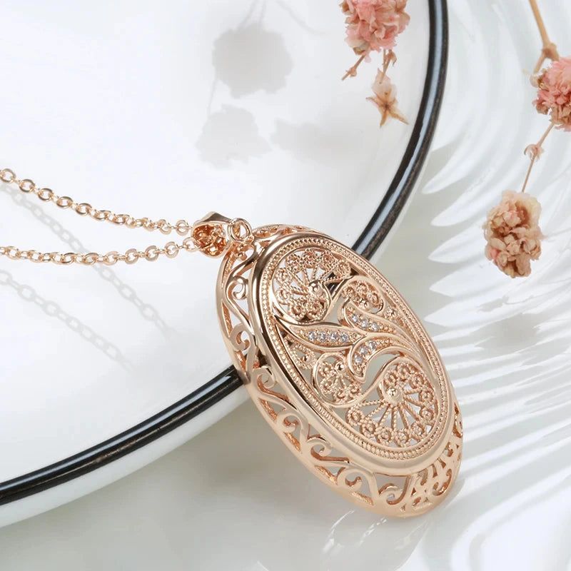 Classic 585 Rose Gold Floral Pendant Necklace with Natural Zircon Accents