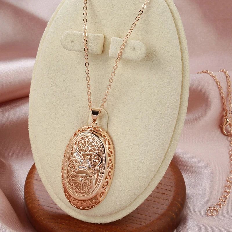 Classic 585 Rose Gold Floral Pendant Necklace with Natural Zircon Accents