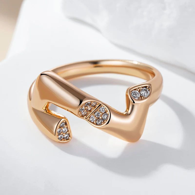 Classic 585 Rose Gold Geometric Cocktail Rings with Natural Zircon for Modern Fashionistas