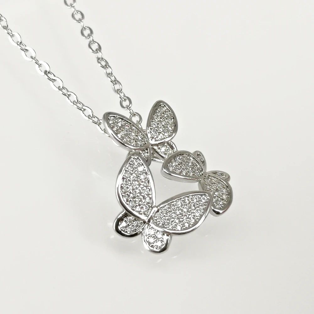 Classic Butterfly Pendant Necklace for Fashion-Forward Girls - Eye-Catching Jewelry Accessory