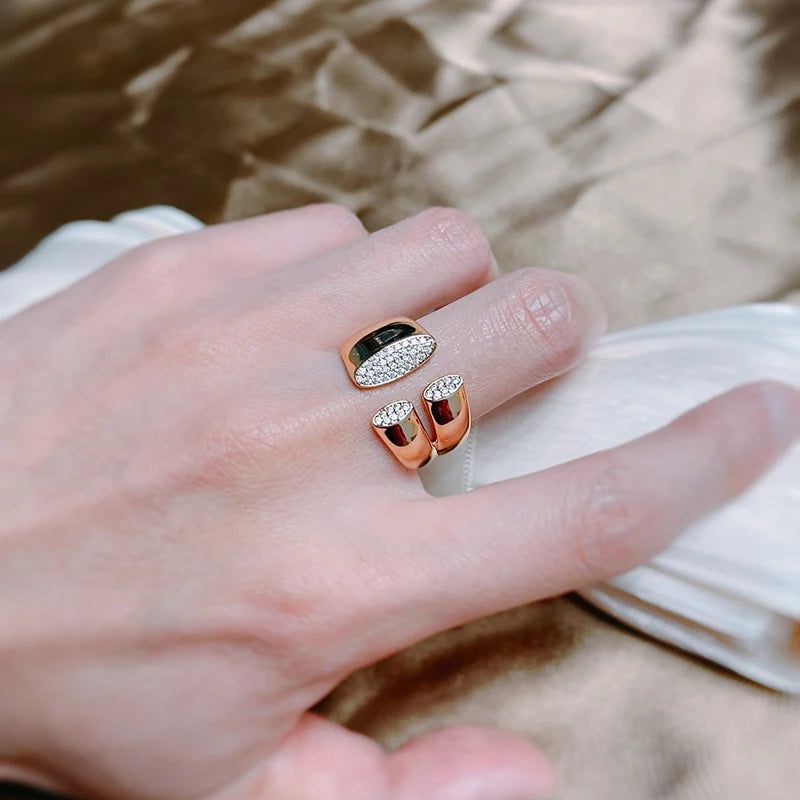 Classic Rose Gold Geometric Zircon Ring – Perfect for Christmas Jewelry