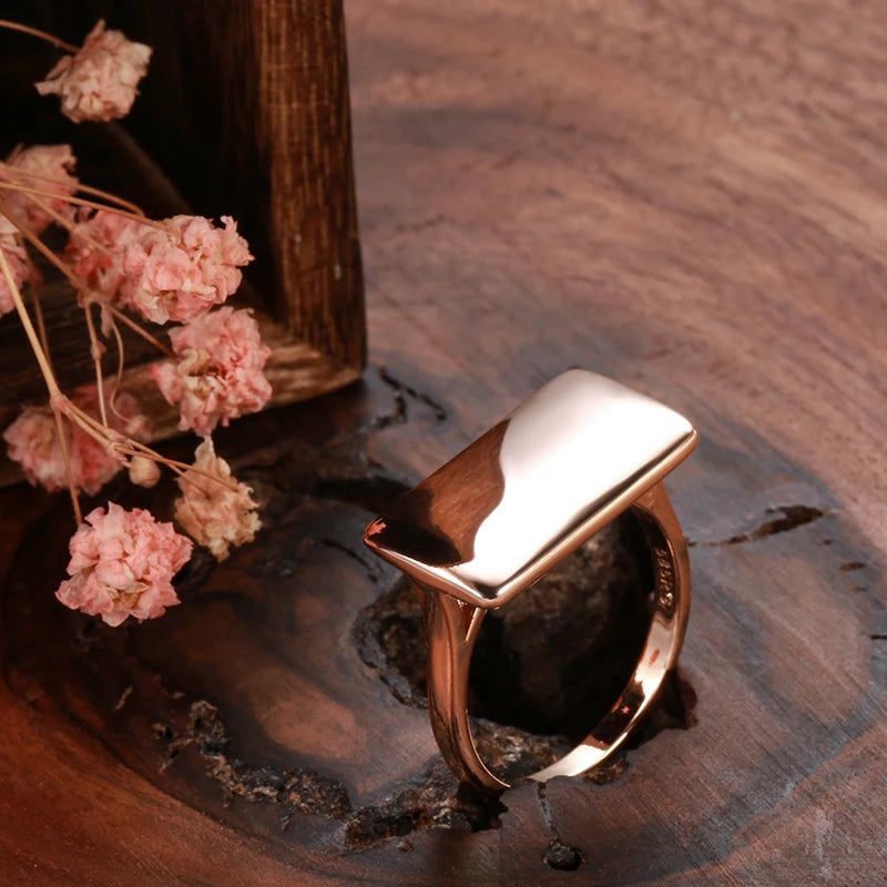 Classic Rose Gold Glossy Dangle Square Ring - High-Quality Vintage Jewelry