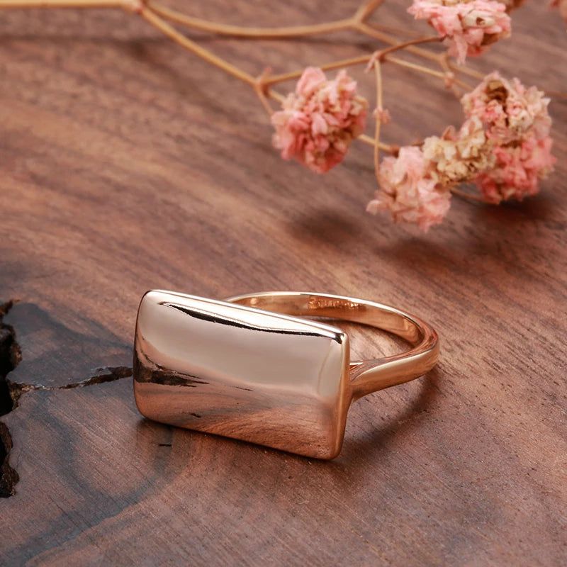 Classic Rose Gold Glossy Dangle Square Ring - High-Quality Vintage Jewelry