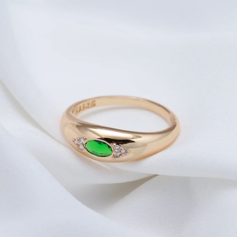 Contemporary Emerald Oval Natural Zircon Ring in 585 Rose Gold - High-Quality Fashion Jewelry