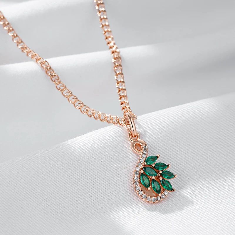 Dignified 585 Rose Gold Pendant Necklace with Shiny Green Natural Zircon