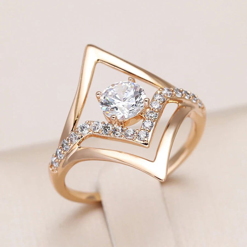 Dignified 585 Rose Gold Rhombus Cocktail Ring with Natural Zircon Accents