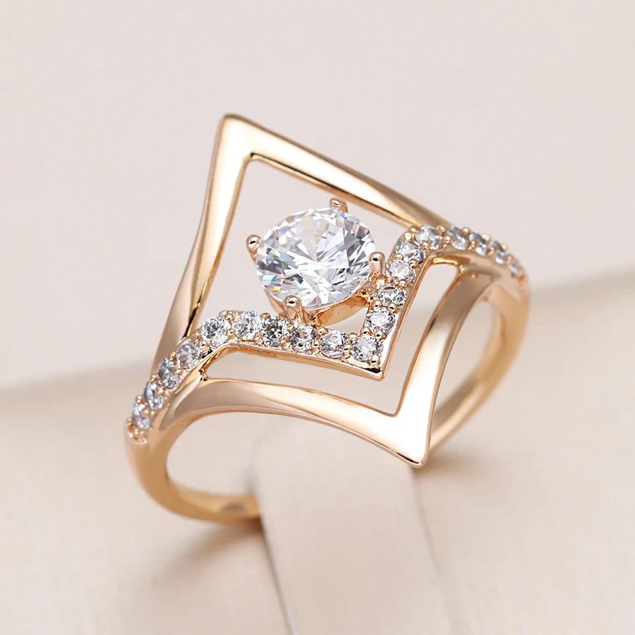 Dignified 585 Rose Gold Rhombus Cocktail Ring with Natural Zircon Accents