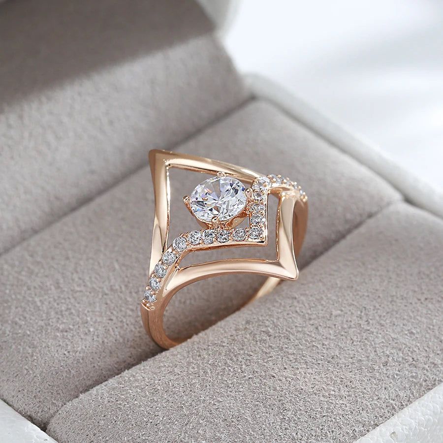 Dignified 585 Rose Gold Rhombus Cocktail Ring with Natural Zircon Accents