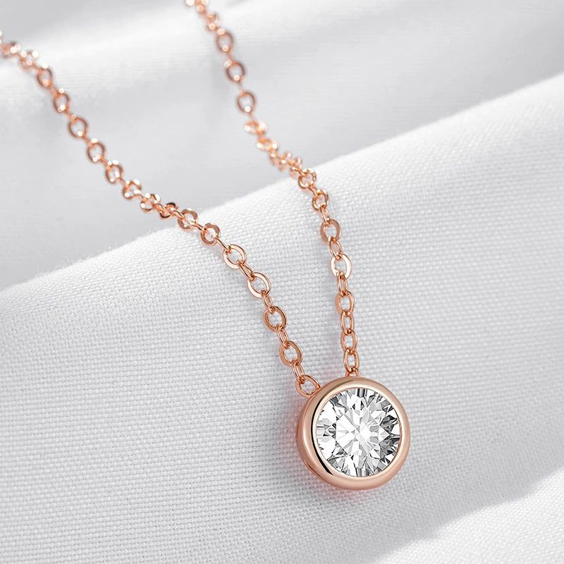 Dignified 585 Rose Gold Round Natural Zircon Pendant Necklace with Vintage Charm