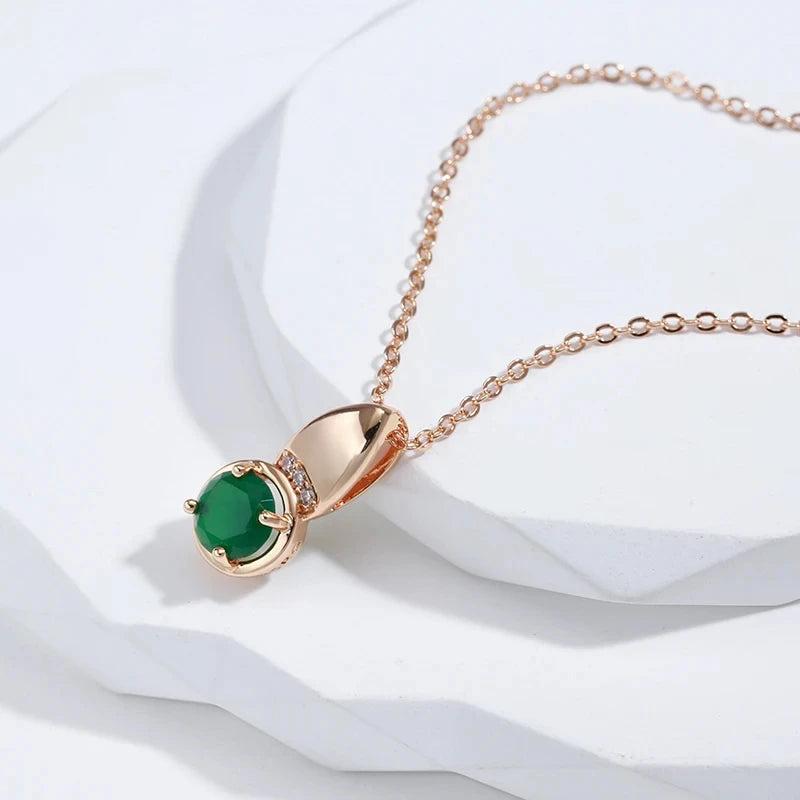 Dignified Round Emerald Pendant Necklace in 585 Rose Gold with Natural Zircon Accents