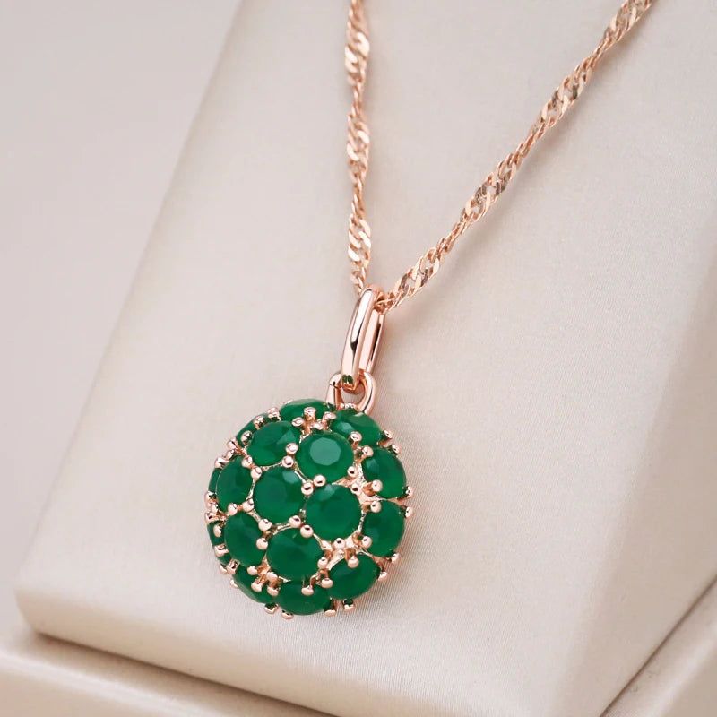 Dignified Sparkling Green Natural Zircon Pendant Necklace in Luxurious 585 Rose Gold