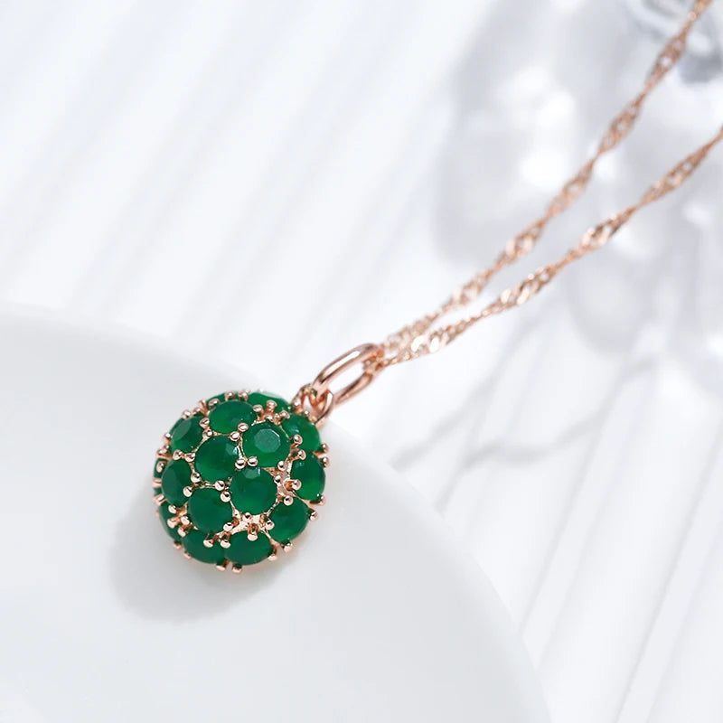 Dignified Sparkling Green Natural Zircon Pendant Necklace in Luxurious 585 Rose Gold