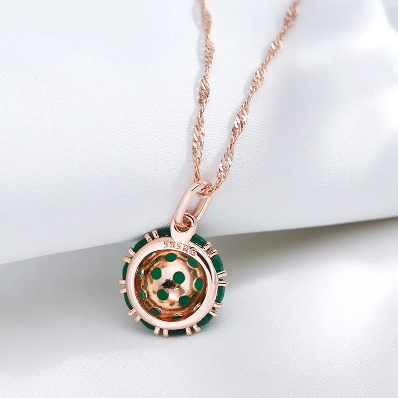 Dignified Sparkling Green Natural Zircon Pendant Necklace in Luxurious 585 Rose Gold