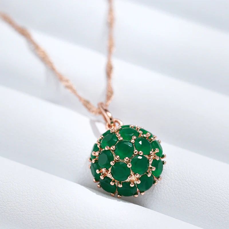 Dignified Sparkling Green Natural Zircon Pendant Necklace in Luxurious 585 Rose Gold