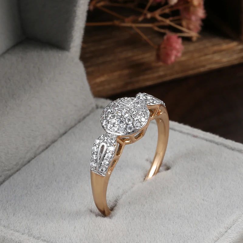 Dignified Vintage 585 Rose Gold Cocktail Ring with Natural Zircon Inlay