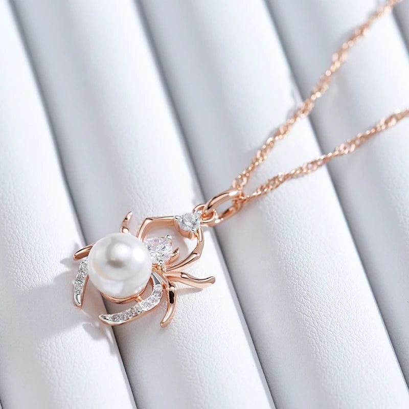 Edgy Elegance Spider Pearl Pendant Necklace in 585 Rose Gold and Silver Mix