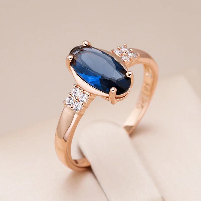 Elaborate Blue Natural Zircon Cocktail Ring in Luxurious 585 Rose Gold Finish