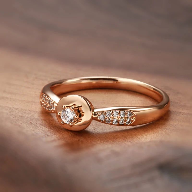 Elegant 585 Rose Gold Cocktail Ring with Natural Zircon - Modern Crystal Jewelry