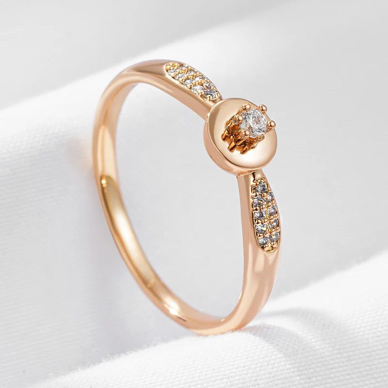 Elegant 585 Rose Gold Cocktail Ring with Natural Zircon - Modern Crystal Jewelry