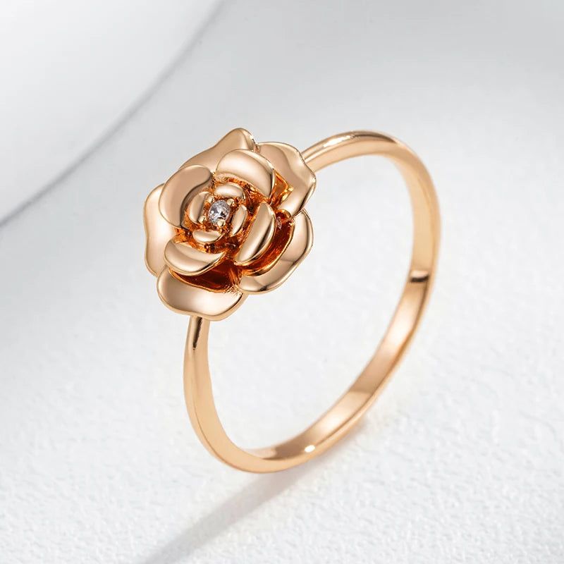 Elegant 585 Rose Gold Flower Cocktail Ring with Natural Zircon Accents