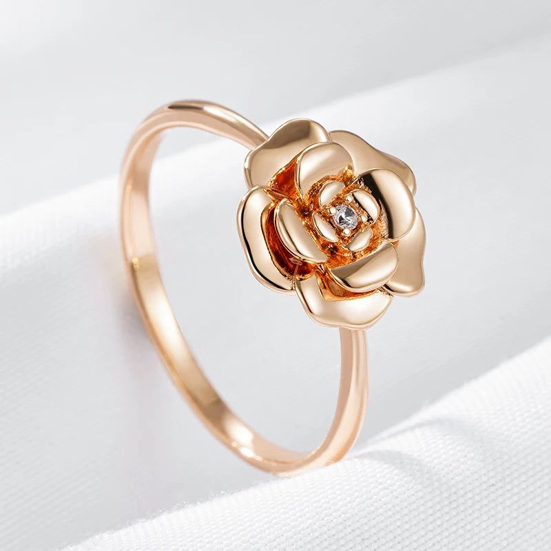 Elegant 585 Rose Gold Flower Cocktail Ring with Natural Zircon Accents