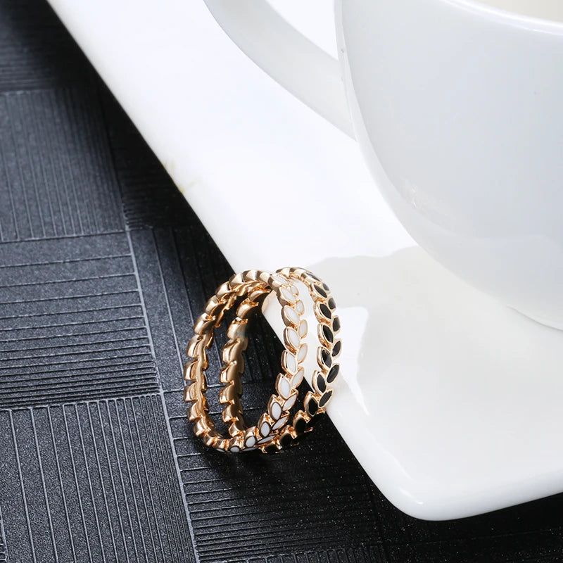 Elegant 585 Rose Gold Leaf Design Ring with White Enamel for Wholesale Jewelry