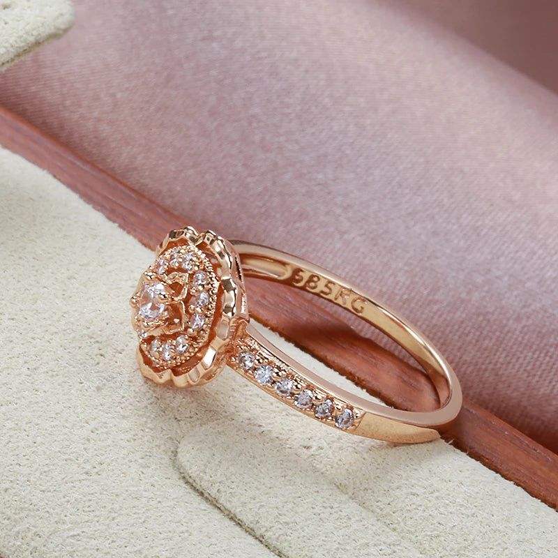 Elegant 585 Rose Gold Vintage Ring with Natural Zircon and Rose Flower Design