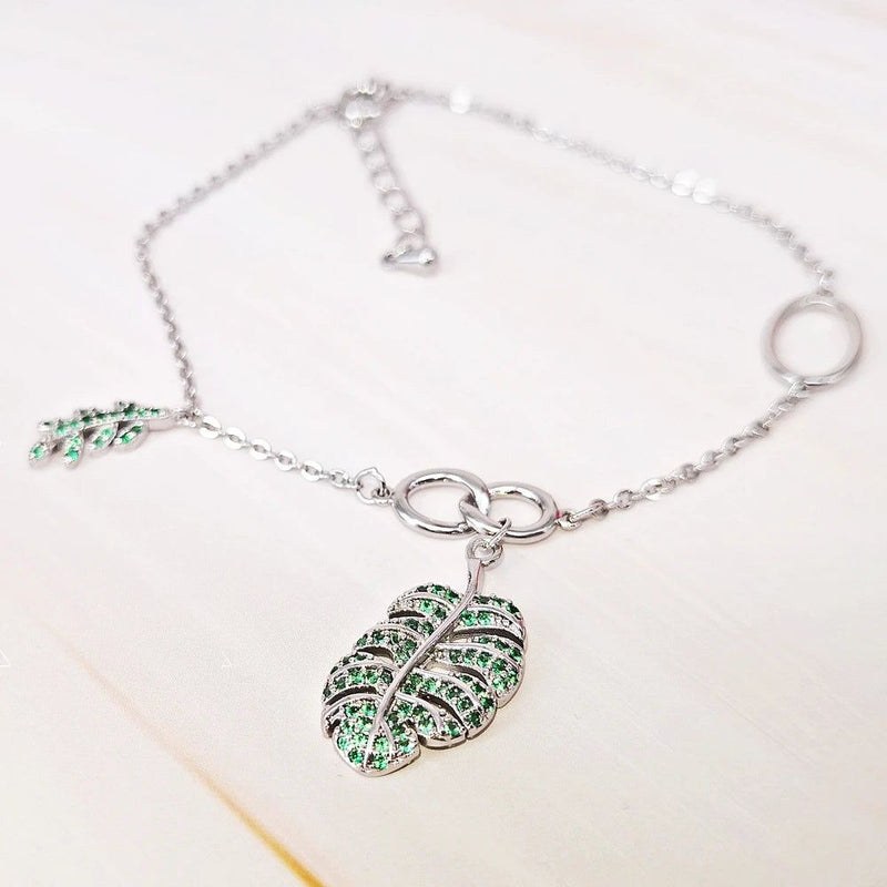 Emerald Green Tropical Leaves Charm Bracelet - 20 cm Fashion Jewelry with CZ Accents