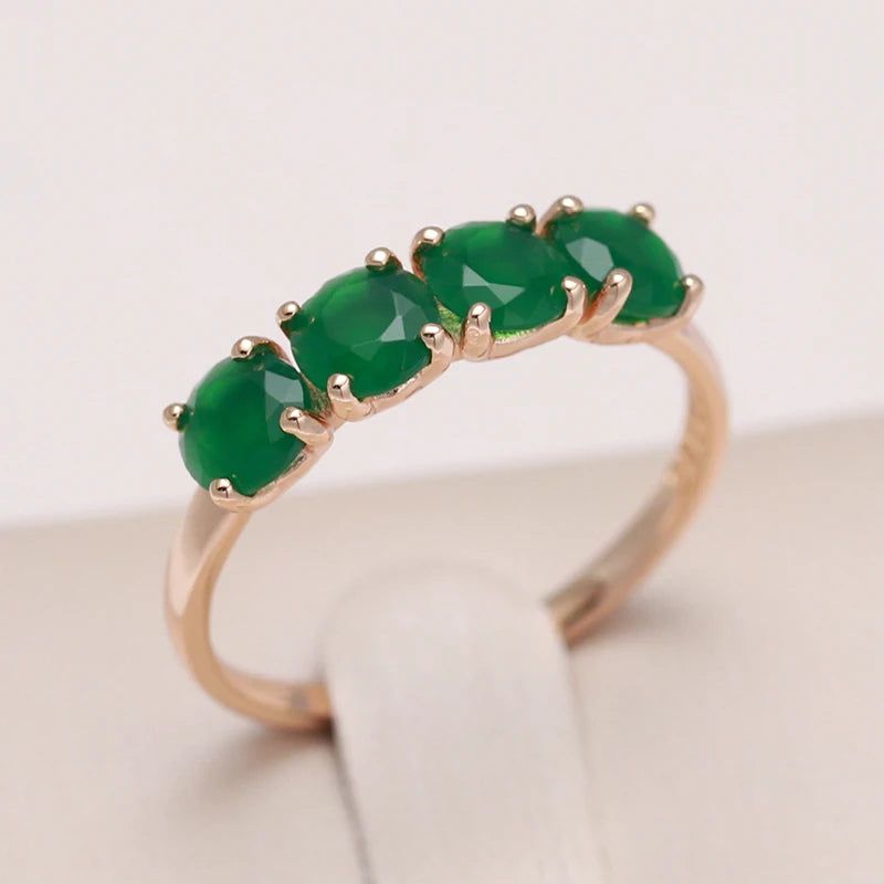 Emerald Round Cut Zircon Cocktail Ring in Luxurious 585 Rose Gold for Valentine's Day