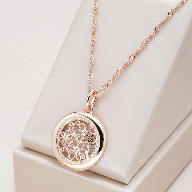 Exquisite 585 Rose Gold Bohemian Necklace with Glossy Floral Pendant - High-Quality Jewelry