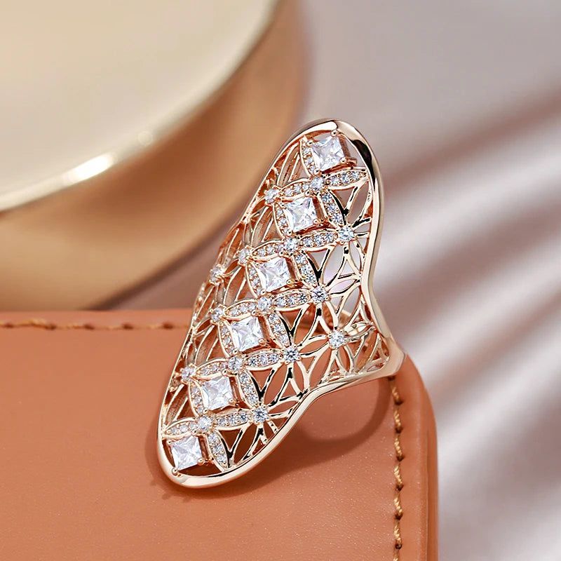 Exquisite 585 Rose Gold Geometric Cocktail Ring with Natural Zircon