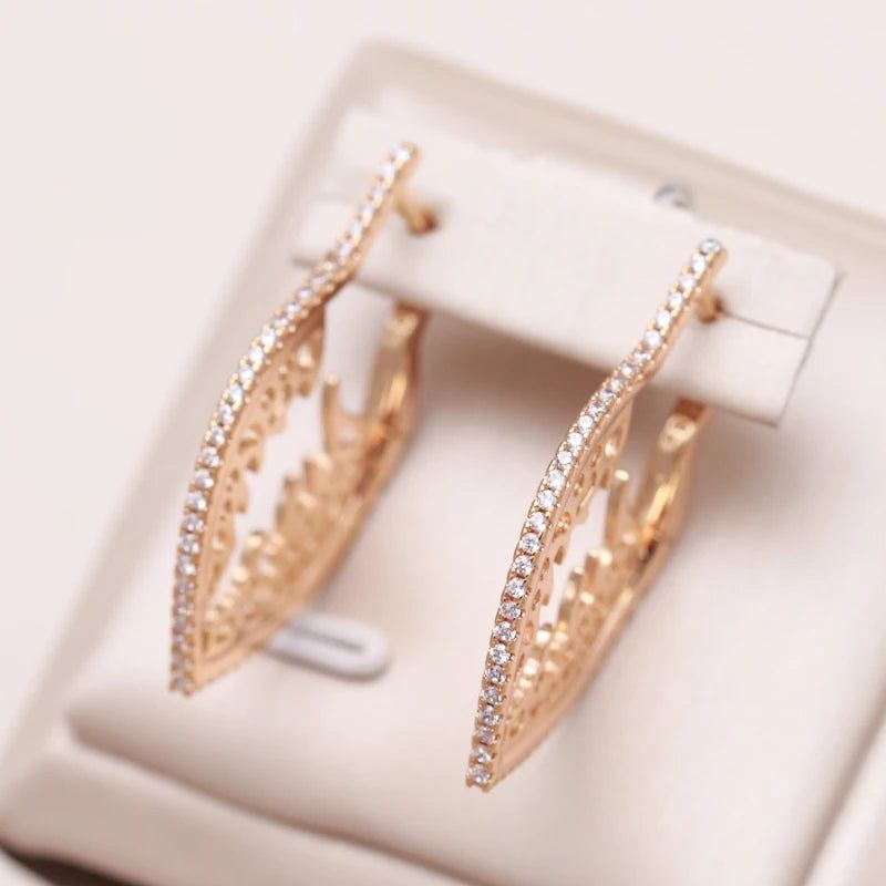 Exquisite 585 Rose Gold Hollow Flower Drop Earrings with Natural Zircon – Vintage Elegance