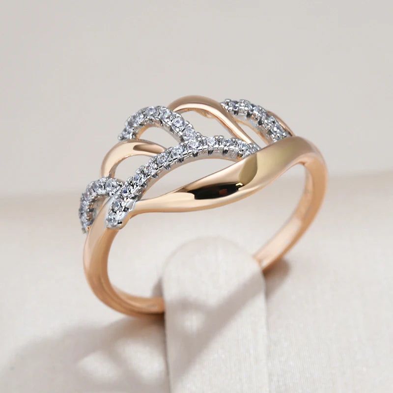 Exquisite 585 Rose Gold and Silver Floral Zircon Cocktail Ring Jewelry