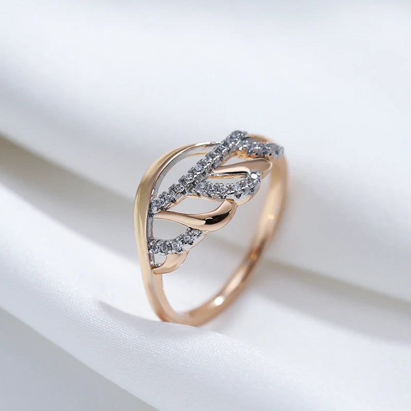 Exquisite 585 Rose Gold and Silver Floral Zircon Cocktail Ring Jewelry